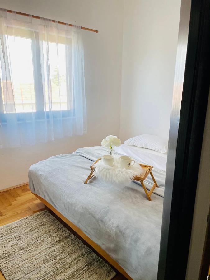 Apartments Krivicic Blue Pomer Zewnętrze zdjęcie